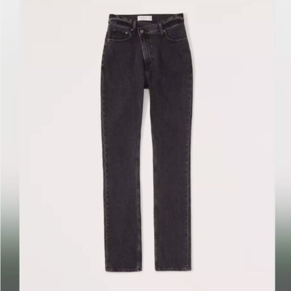 Ultra High Rise 90s Slim Straight Jean